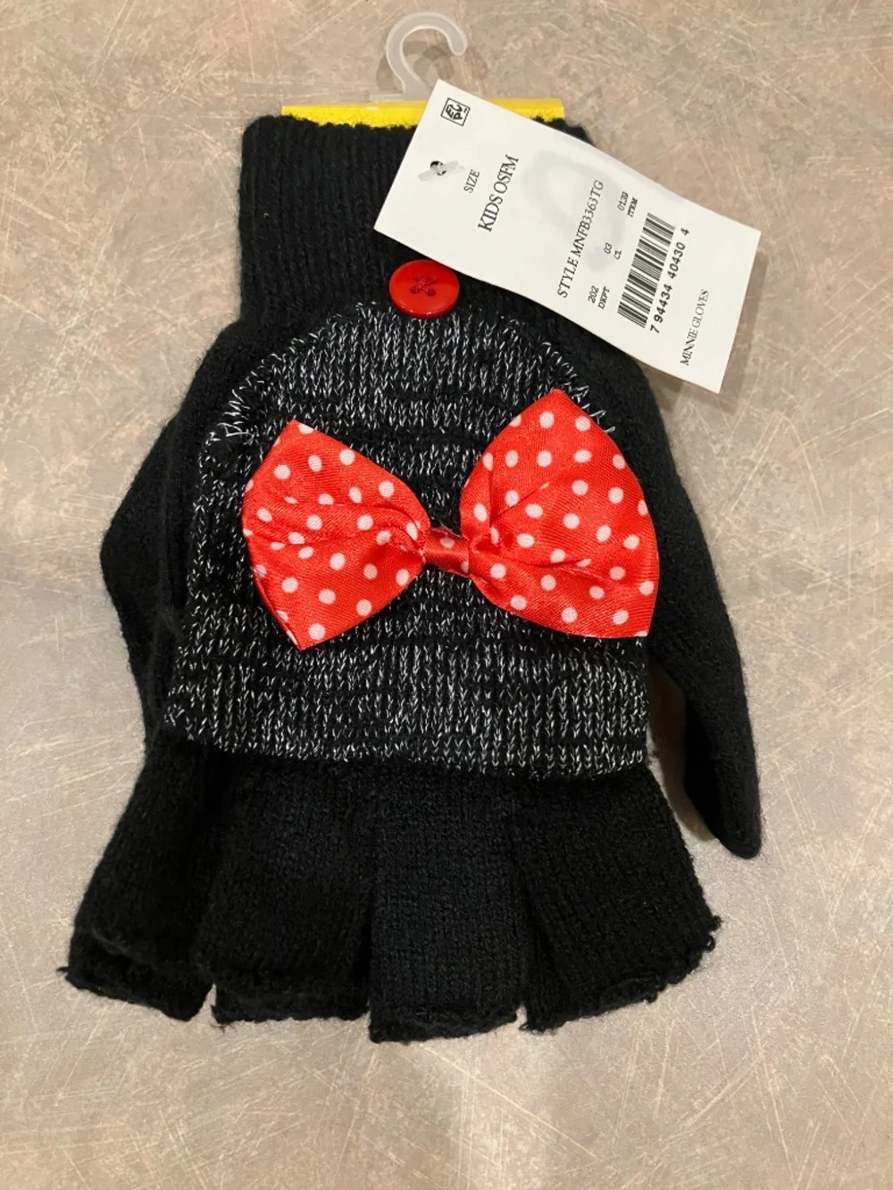 NWT Minnie Mouse Kid’s Flip-Top Gloves